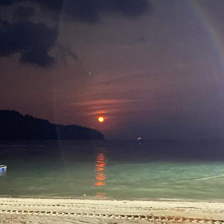 Empire Hotels & Resorts Kampong Pasir Hantu Екстериор снимка